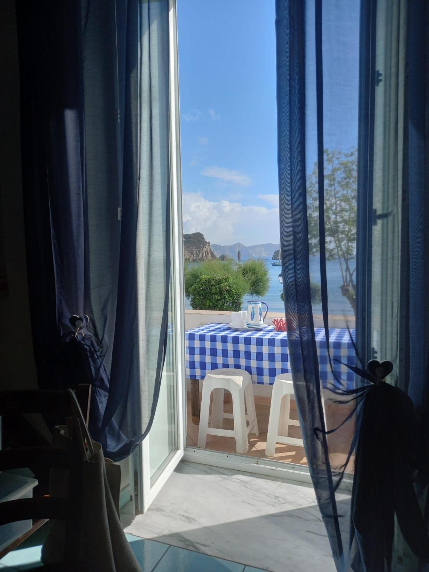 Hotel La Casa Sugli Archi Ponza Exteriér fotografie