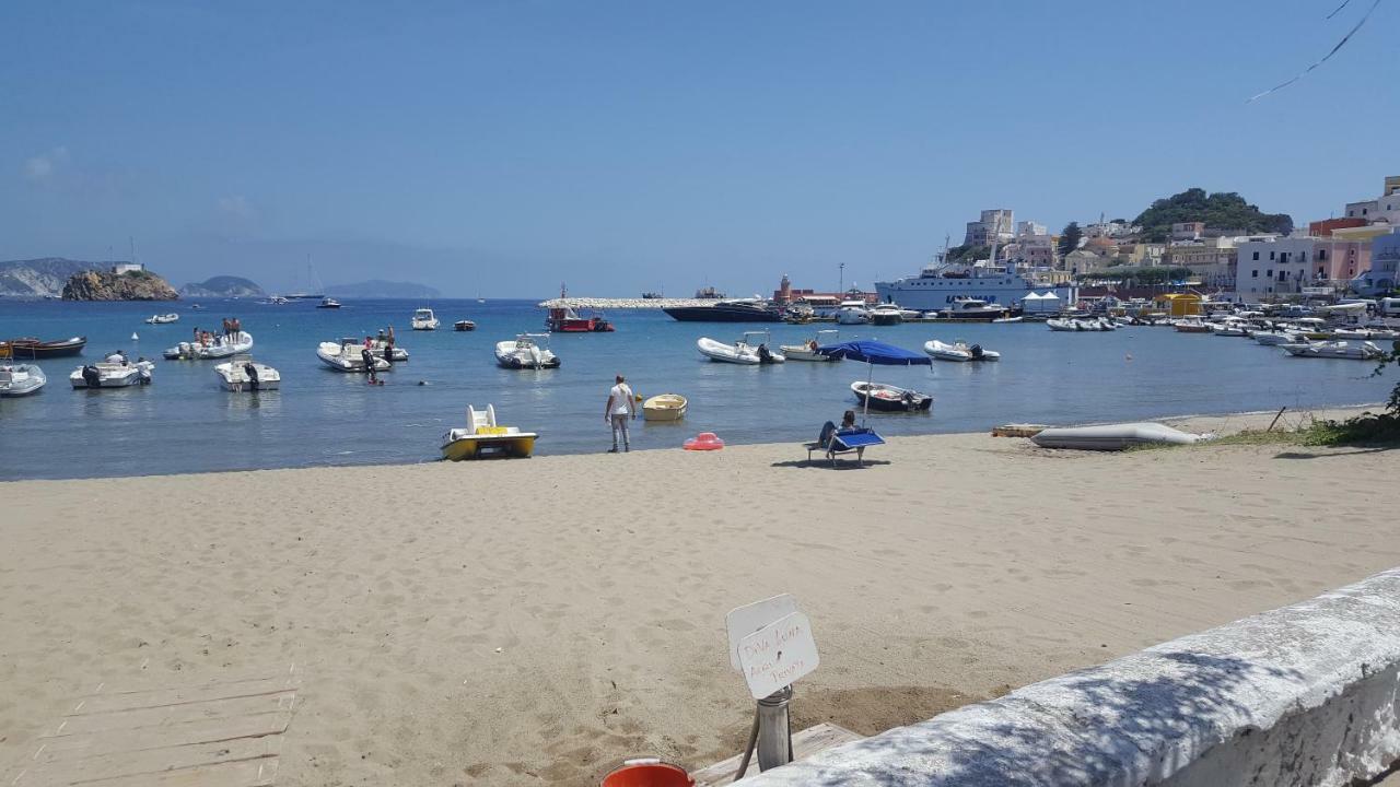 Hotel La Casa Sugli Archi Ponza Exteriér fotografie