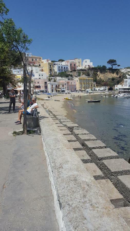 Hotel La Casa Sugli Archi Ponza Exteriér fotografie